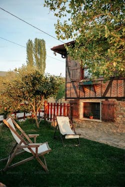 Choose from hundreds of unique venues image